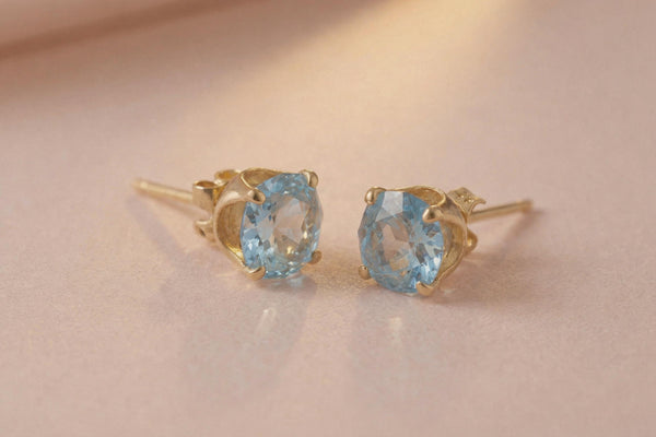 Ohrstecker Blautopas – 585 Gold