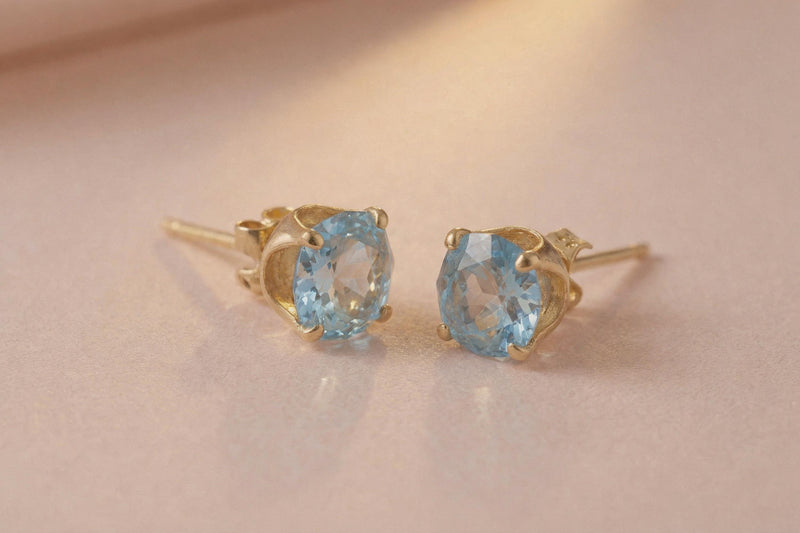 Ohrstecker Blautopas – 585 Gold